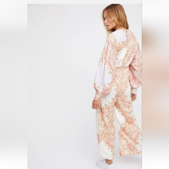 NWOT FREE PEOPLE BLOOMING FIELDS JUMPSUIT sz S - Picture 3 of 3